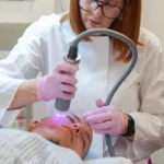 Huidverstrakking gezicht behandeling